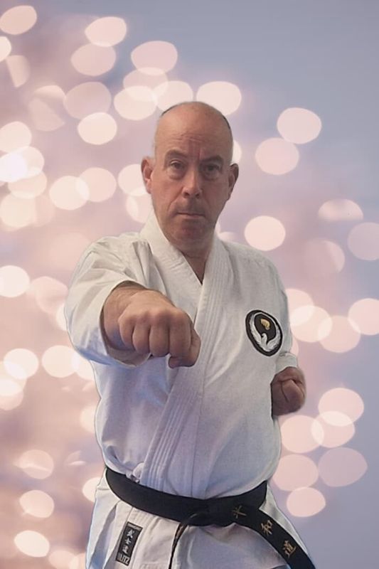 Chief Instructor: Sensei Alistair Thomson 6th Dan - Instructors